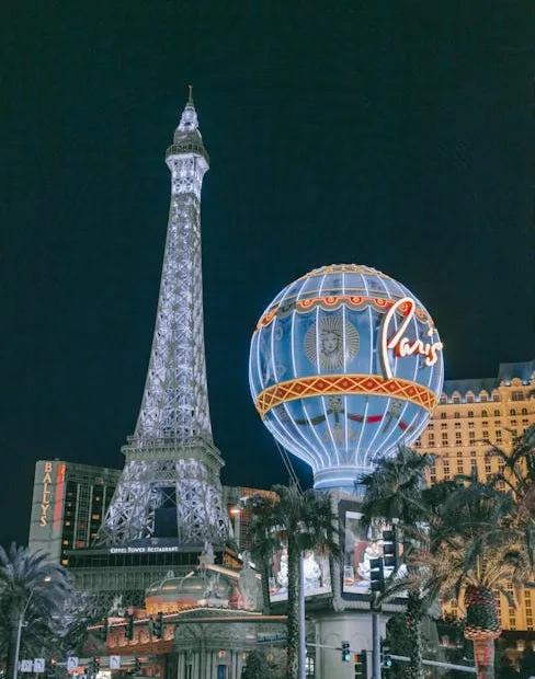 Travel-hotels-Wyatt-Hilton-Hyatt-Marriot-IHG-Accor-Wyndham-Best-Western-Vacation-Adventure-Paris Las Vegas-Book A Hotel